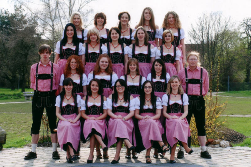 Festdamen beim 135-jährigen Jubiläum