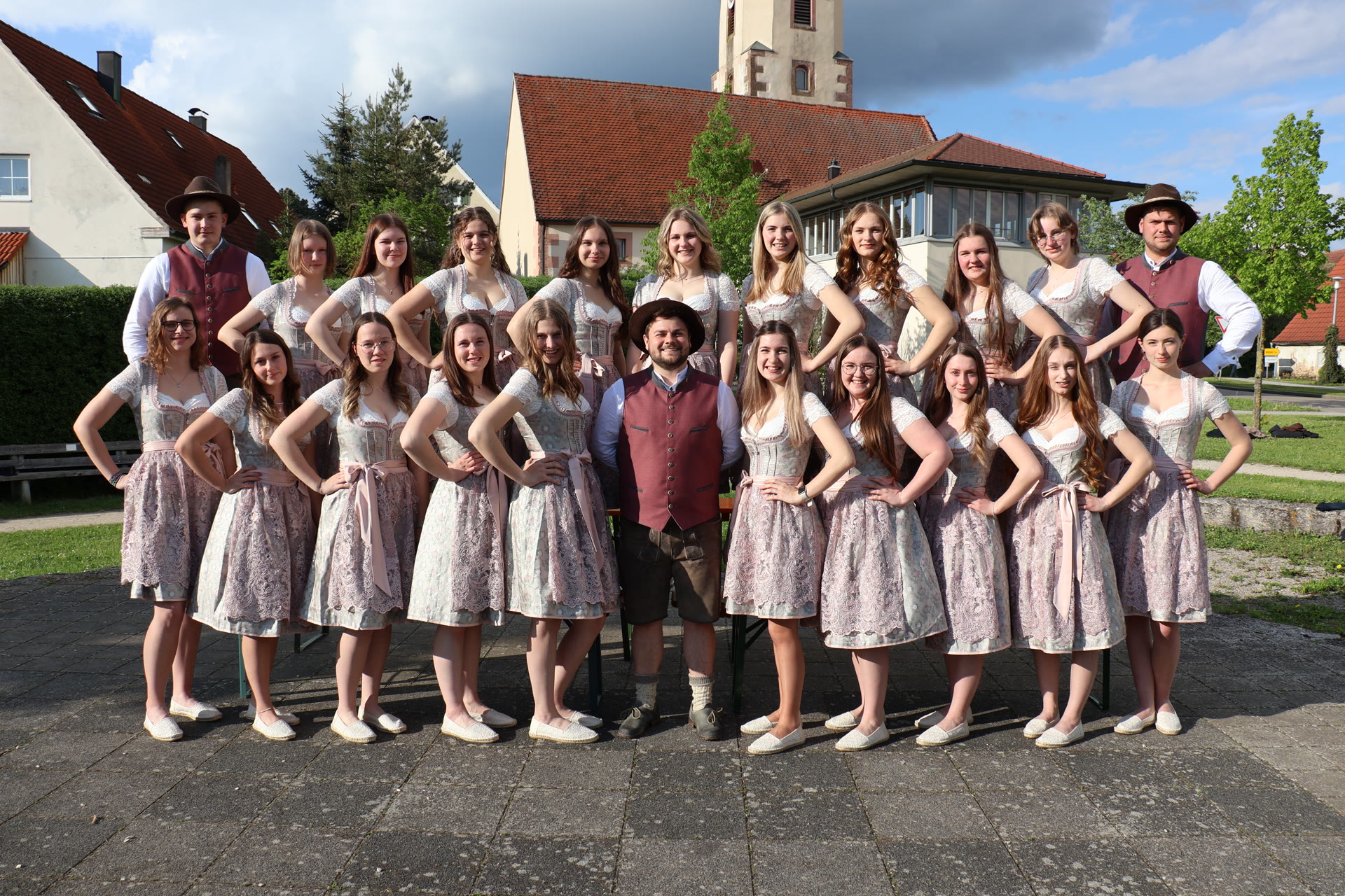Festdamen beim 150-jährigen Jubiläum