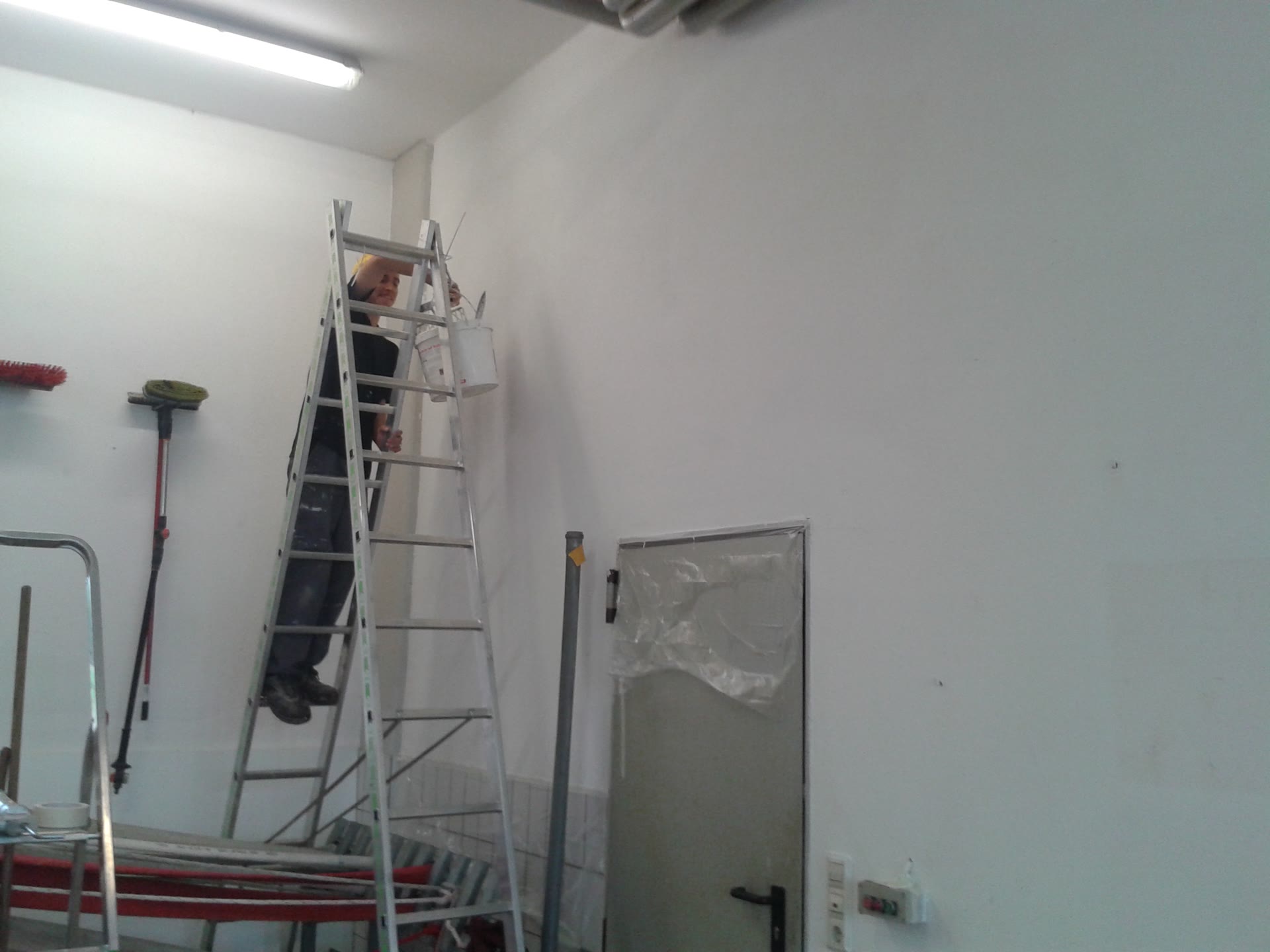 neue Kleiderschränke für unser Feuerwehrhaus