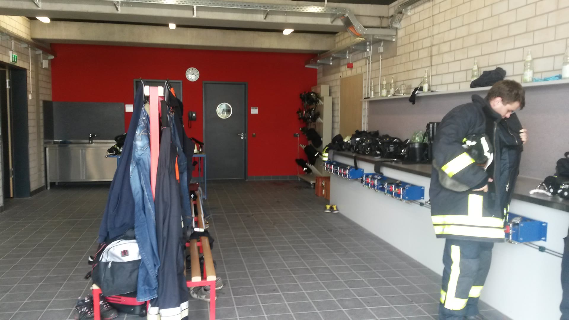 Verhaltenstraining im Brandfall / Brandhaus SFS Würzburg