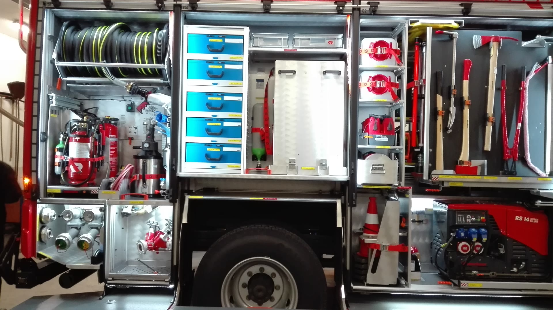 Fahrzeugvorführung HLF20 - Fa. Rosenbauer