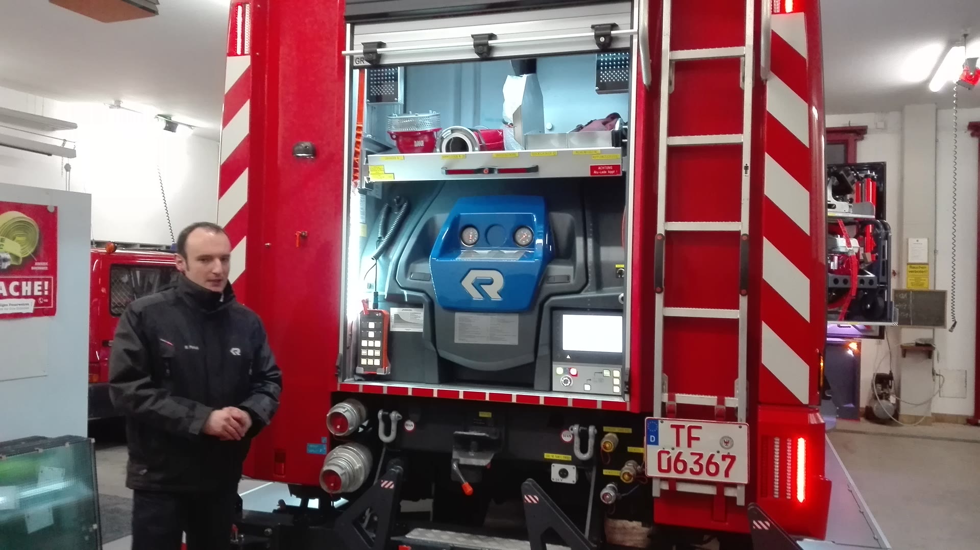 Fahrzeugvorführung HLF20 - Fa. Rosenbauer