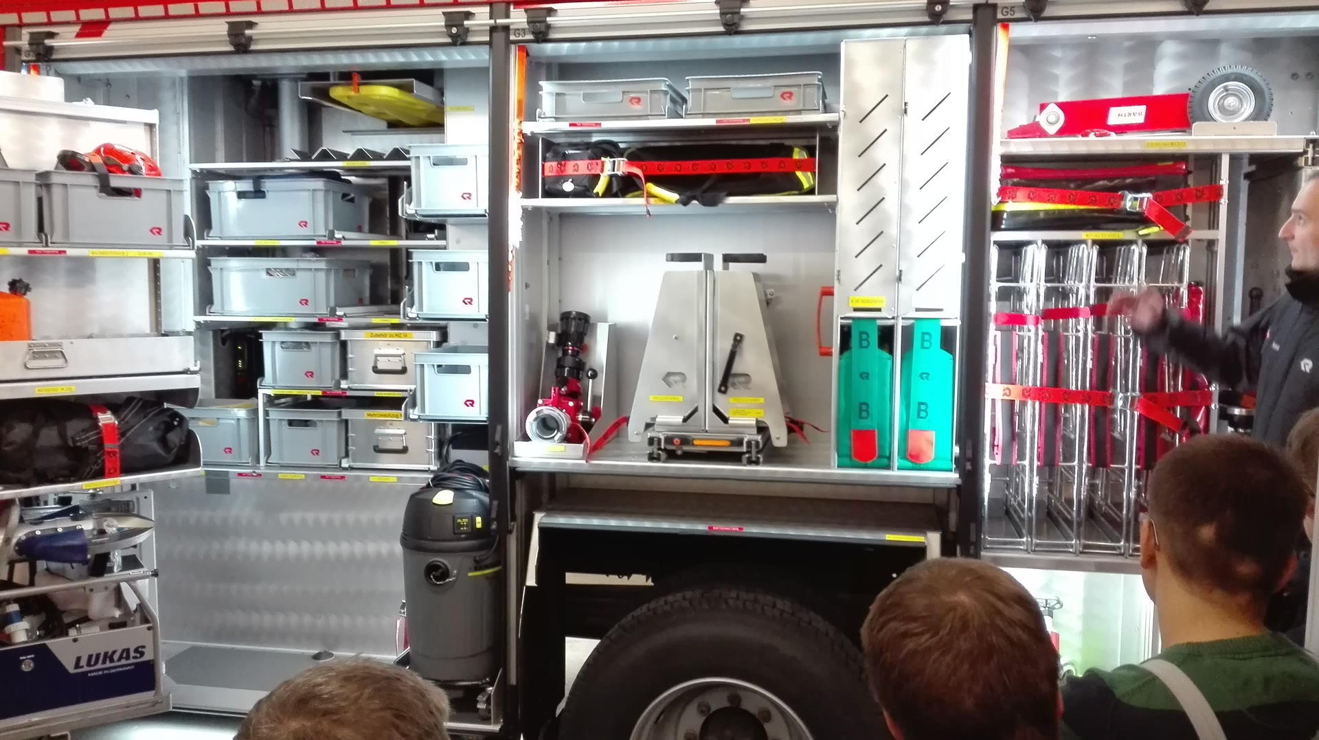 Fahrzeugvorführung HLF20 - Fa. Rosenbauer