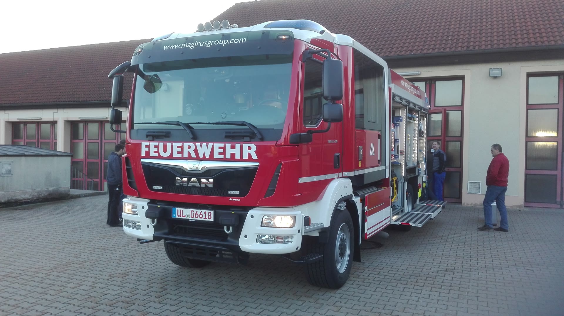 Fahrzeugvorführung HLF20 - Fa. MAGIRUS
