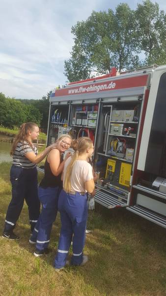 Übung mit der Jugendfeuerwehr / Beyerberg