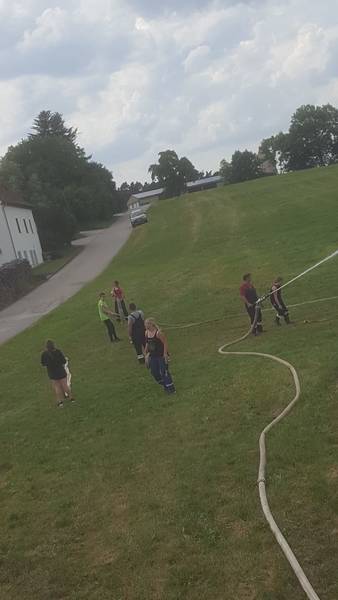 Übung mit der Jugendfeuerwehr / Beyerberg