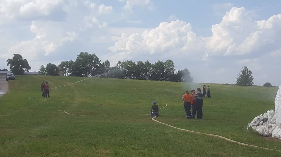 Übung mit der Jugendfeuerwehr / Beyerberg