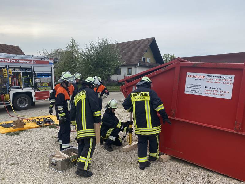 Übung gesamte Wehr