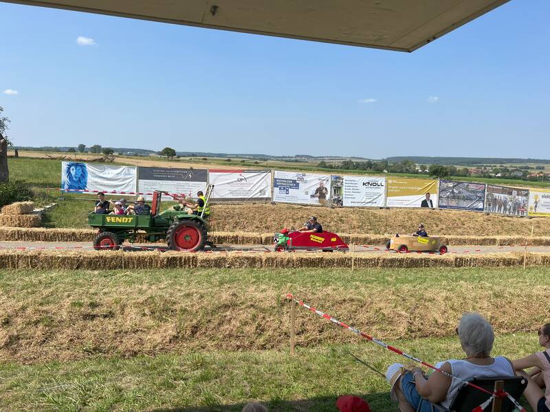 Seifenkistenrennen 2024 am Hesselberg