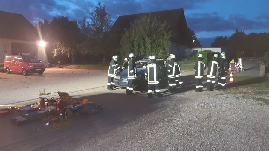 Übung gesamte Wehr