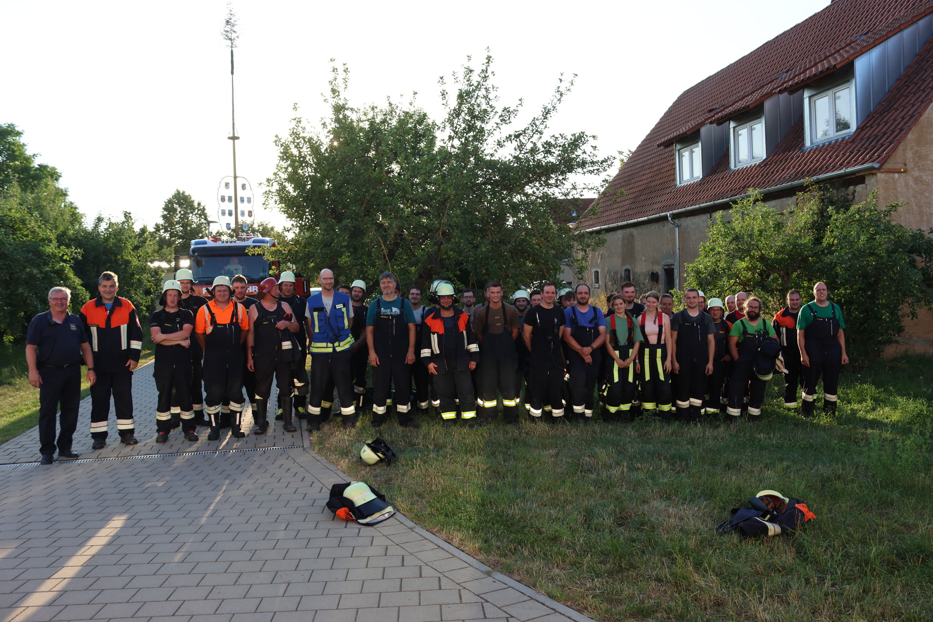 Gemeinschaftsübung mit allen Ortsteilfeuerwehren am neuen Kindergarten in Ehingen