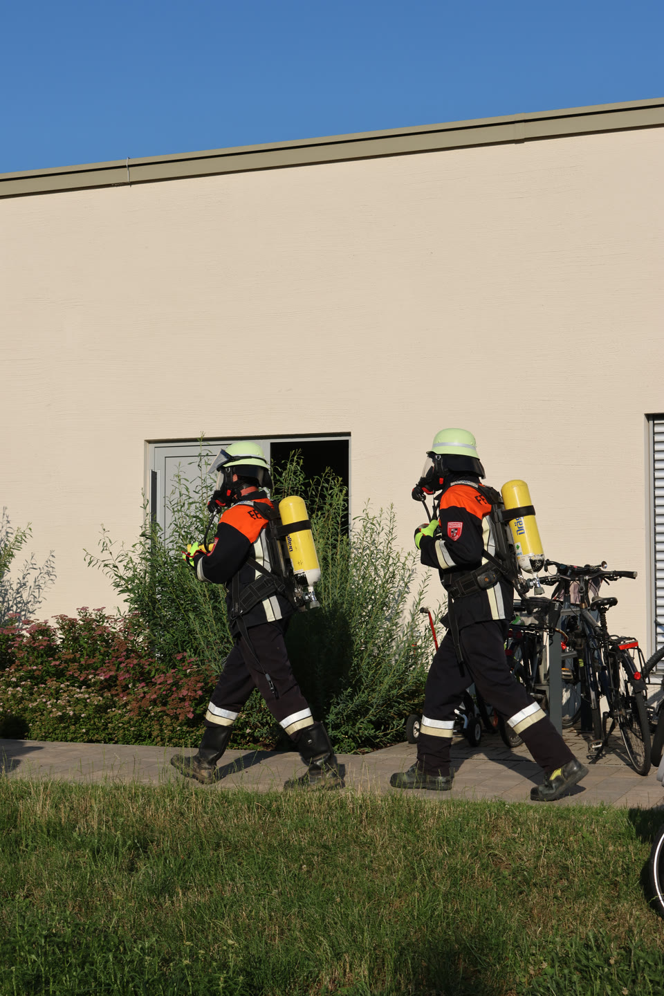Gemeinschaftsübung mit allen Ortsteilfeuerwehren am neuen Kindergarten in Ehingen