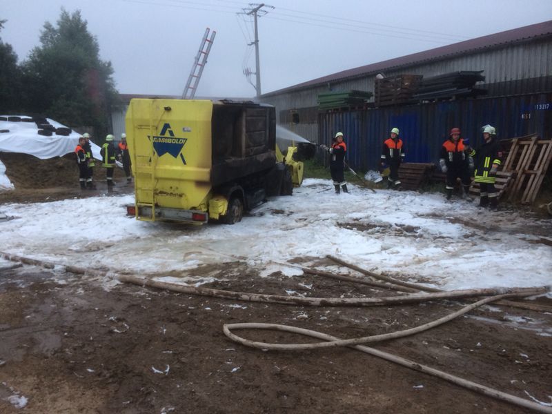 Fahrzeugbrand / Lentersheim